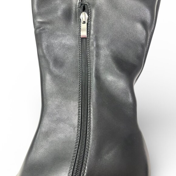 AZALEA WANG MOSHE BLACK KITTEN HEEL BOOT - Picture 4 of 7